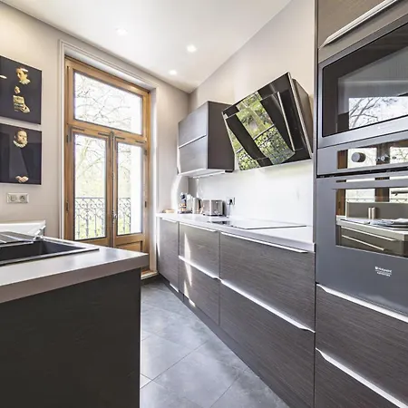 L'elegance Vue Parc *